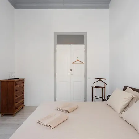 Апартаменты T4 Casa Bernardo De Passos *